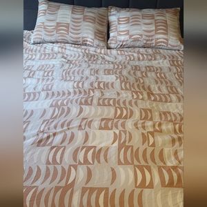 Brooklinen Duvet cover and pillow cases